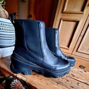 Sorel Brex Chelsea Leather Boot, Size 9